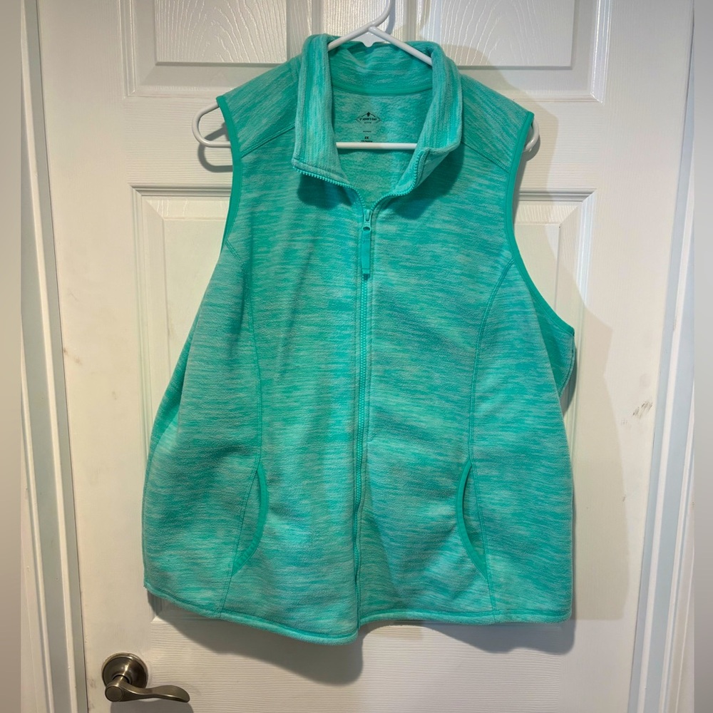 ST. JOHN’S BAY Active Turquoise Lightweight Fleece Vest
